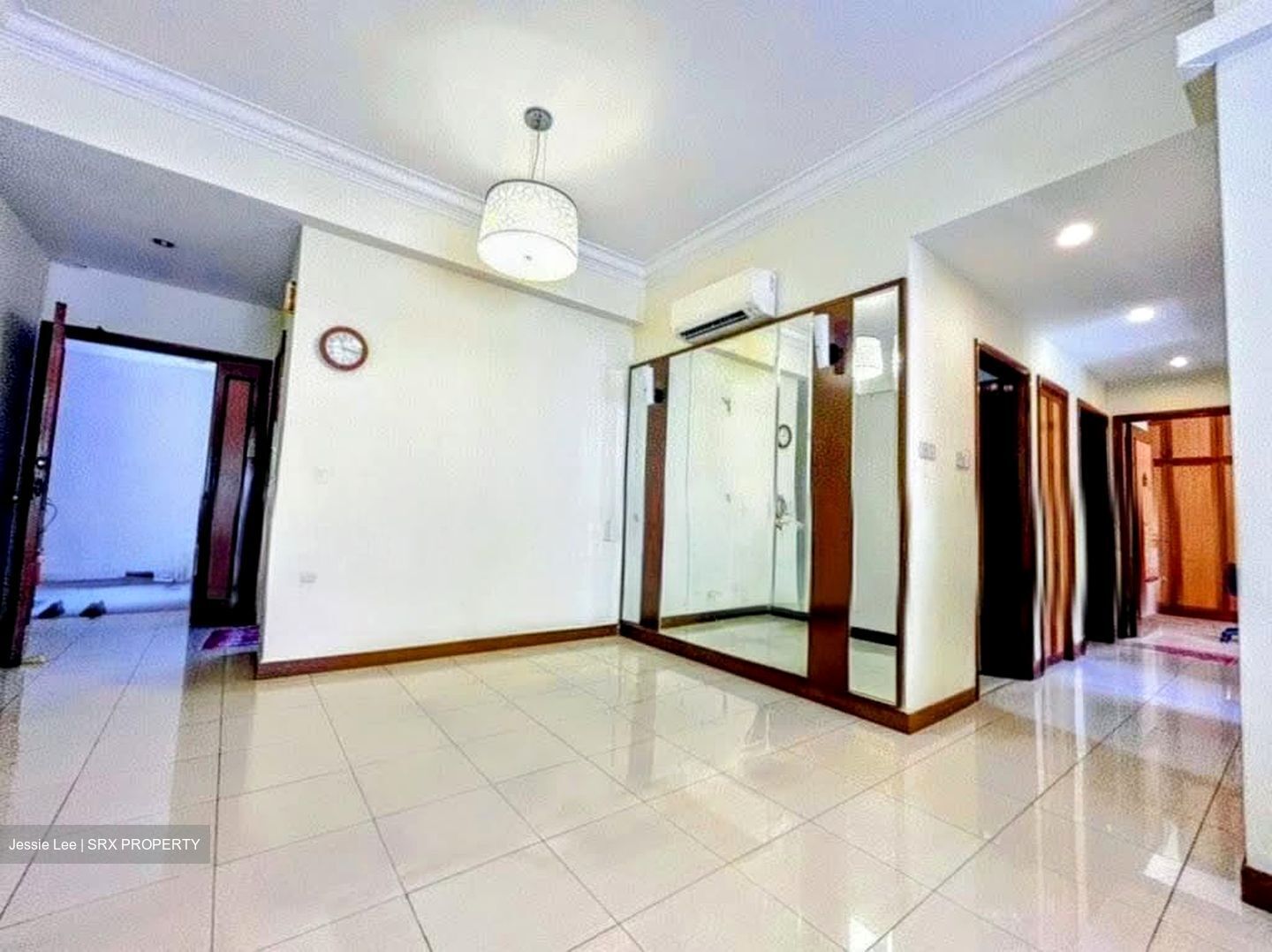 High Oak Condominium (D21), Condominium #593006131